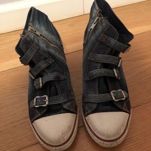 Ash sneakers